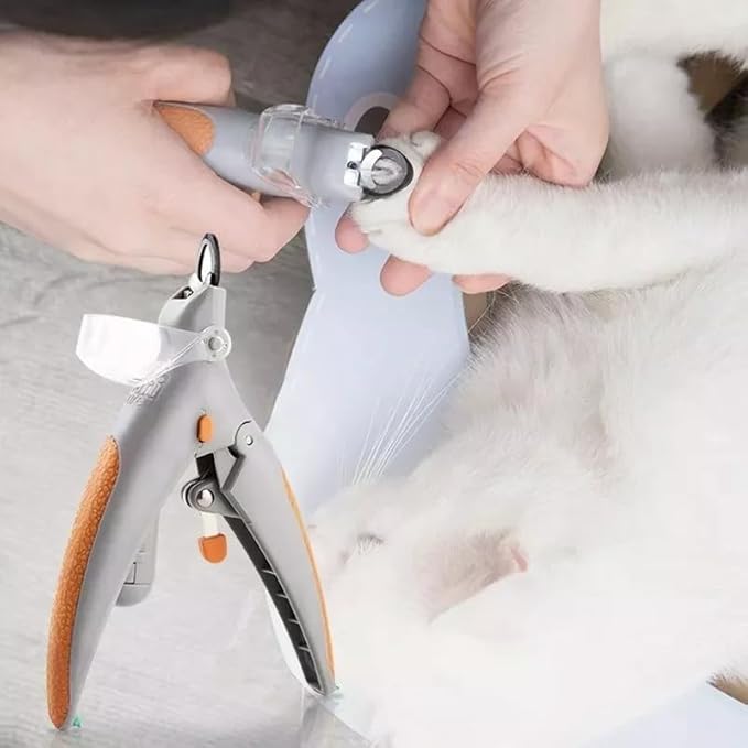Illuminated Pet Nail Claw Clipper with 5X Magnificatio Scissor Safe with LED Pet Grooming Nail Care Tool Great for Dogs Cats