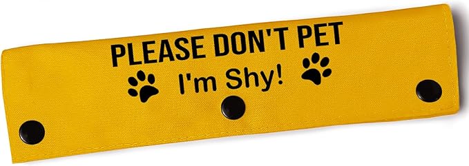 YROVWENQ Please Don't Pet I'm Shy Sleeve - Yellow Funny Dog Leash Wrap for Dogs Pet Birthday Gift