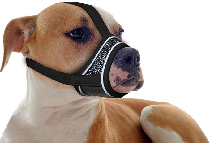 Black Dog Muzzle, Breathable Comfortable Mesh Muzzle for Dogs, Dog Training Muzzle, Anti-Biting, Anti-Barking, Anti-Chewing, Adjustable with Reflective Strap XS